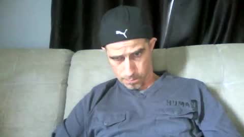 Snapshot of fouraide42 chatting on February 26, 1:19 pm fouraide42 online show from February 26, 1:19 pm