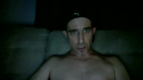 Snapshot of fouraide42 chatting on February 27, 10:59 am fouraide42 online show from February 27, 10:59 am