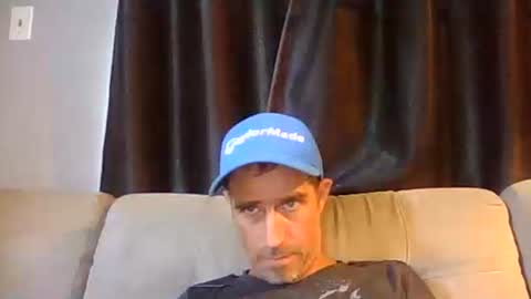 Snapshot of fouraide42 chatting on September 9, 8:30 pm fouraide42 online show from September 9, 8:30 pm
