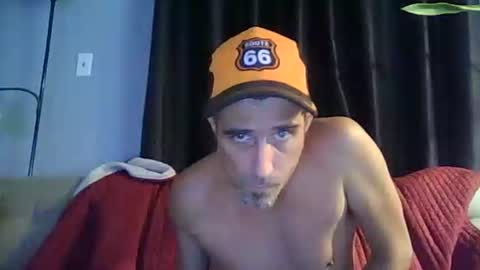 Snapshot of fouraide42 chatting on September 16, 1:50 am fouraide42 online show from September 16, 1:50 am