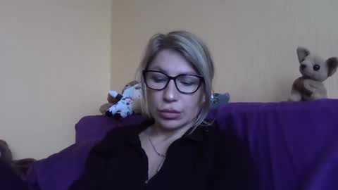 fox_red_lady7 online show from February 6, 9:56 am