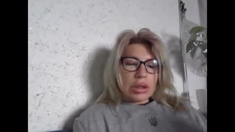 fox_red_lady7 online show from April 8, 7:41 am