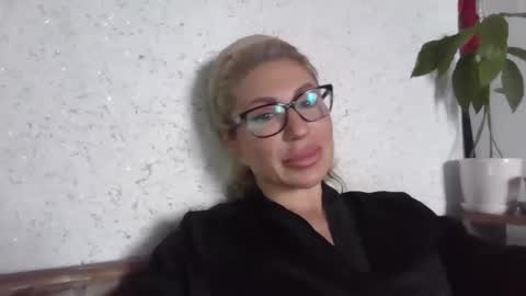 fox_red_lady7 online show from May 14, 8:54 am