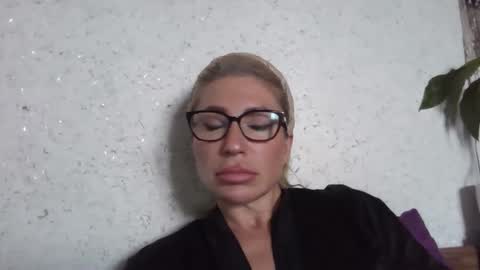 fox_red_lady7 online show from May 15, 9:38 am