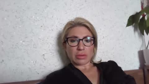 fox_red_lady7 online show from May 16, 6:32 am