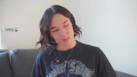 Snapshot of foxfilms chatting on September 21, 12:29 pm Em online show from September 21, 12:29 pm