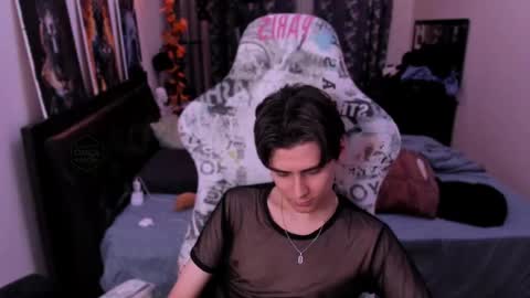 Foxicfu online show from May 5, 3:42 pm