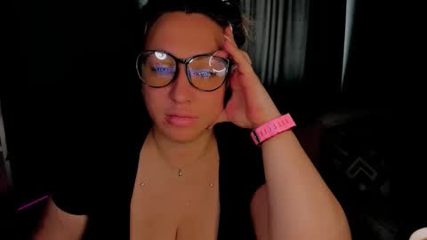 Kris online show from October 27, 3:10 am