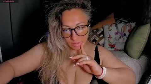 Snapshot of foxxxy__lady chatting on June 3, 1:41 am Kris online show from June 3, 1:41 am