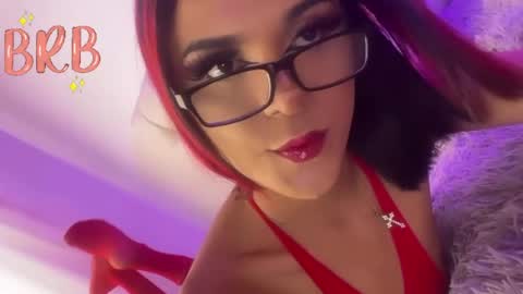 Snapshot of foxxy_angel chatting on May 16, 8:07 pm Santi online show from May 16, 8:07 pm