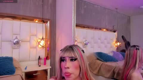 Foxxy  online show from April 16, 9:39 pm