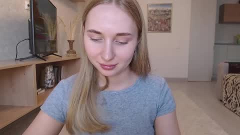 Snapshot of foxy0990 chatting on February 28, 8:20 am Maria online show from February 28, 8:20 am