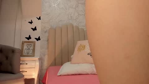 Foxy online show from November 11, 8:31 pm