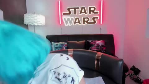 Miss Evans online show from March 18, 11:02 am