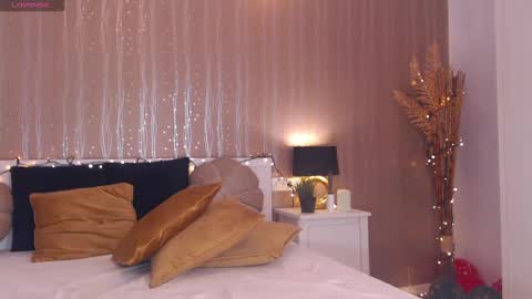 Adela - Single mom. 40 y online show from December 14, 9:07 am