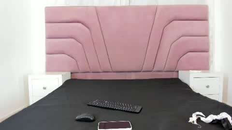 foxyhillx online show from June 20, 10:12 pm