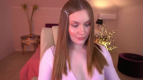 Kate online show from April 7, 9:04 pm