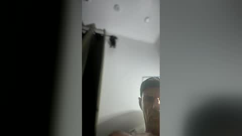 fozz8large online show from April 12, 12:10 pm