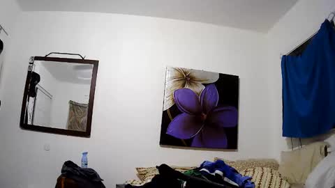 fozzythebear111 online show from March 19, 5:44 am