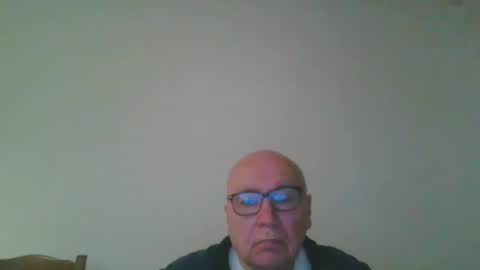 Snapshot of fra94 chatting on December 24, 4:40 pm fra94 online show from December 24, 4:40 pm