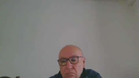 Snapshot of fra94 chatting on March 9, 1:04 pm fra94 online show from March 9, 1:04 pm