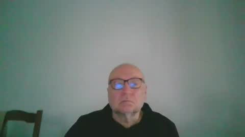 Snapshot of fra94 chatting on February 8, 2:31 pm fra94 online show from February 8, 2:31 pm