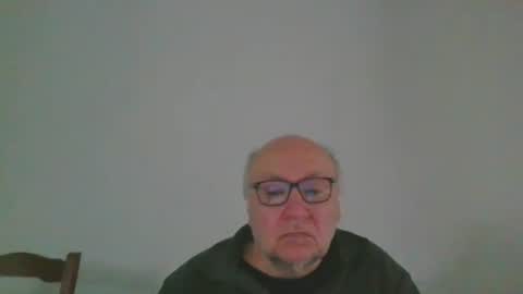 Snapshot of fra94 chatting on April 8, 12:16 pm fra94 online show from April 8, 12:16 pm