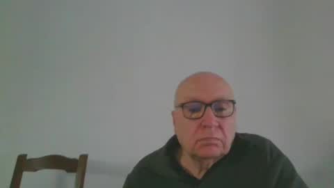 Snapshot of fra94 chatting on April 9, 1:16 pm fra94 online show from April 9, 1:16 pm
