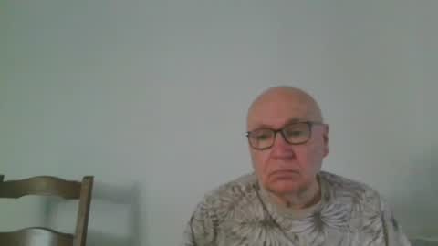 Snapshot of fra94 chatting on April 17, 2:09 pm fra94 online show from April 17, 2:09 pm