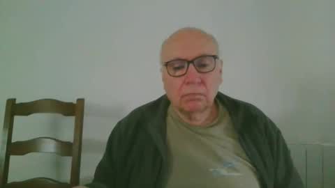 Snapshot of fra94 chatting on May 12, 3:09 pm fra94 online show from May 12, 3:09 pm