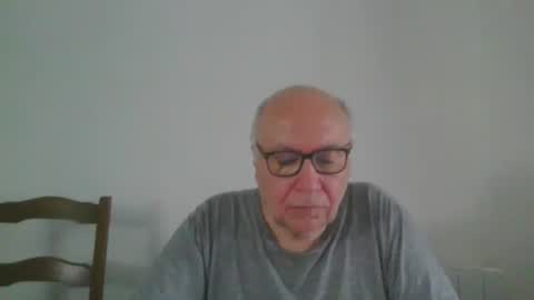 Snapshot of fra94 chatting on May 24, 12:43 pm fra94 online show from May 24, 12:43 pm