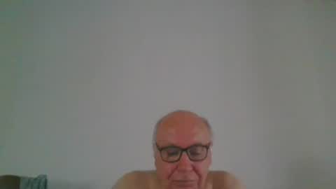 Snapshot of fra94 chatting on May 31, 3:19 pm fra94 online show from May 31, 3:19 pm
