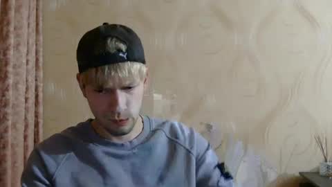 frame_tamer888 online show from May 21, 8:38 pm