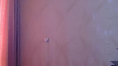 frame_tamer888 online show from May 27, 6:32 am