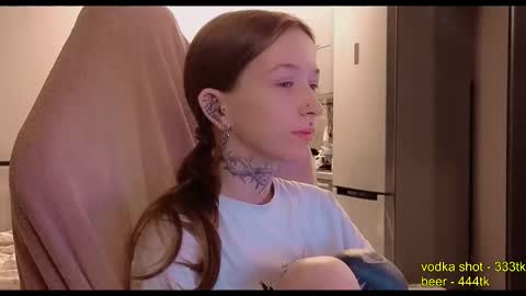 fran_bow online show from November 11, 2:55 am