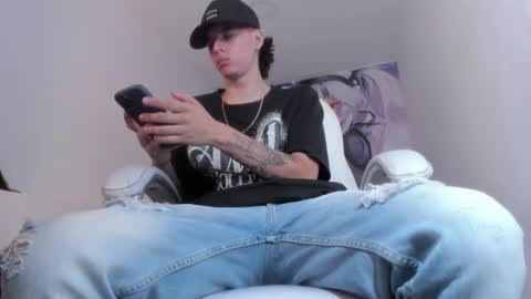 Snapshot of fran_boy_ chatting on March 18, 4:15 am Fran online show from March 18, 4:15 am