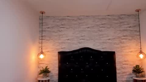          online show from November 10, 1:48 am