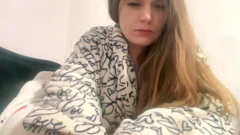 francescafey online show from January 14, 8:31 am