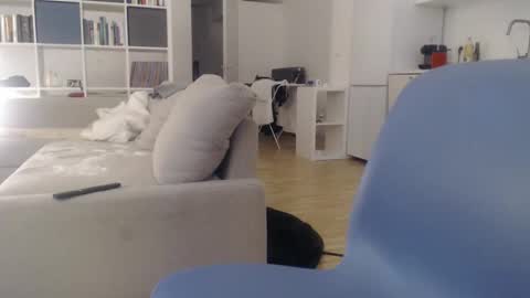 Snapshot of francescosal chatting on October 12, 4:39 pm francescosal online show from October 12, 4:39 pm