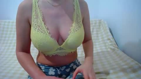 franceskcaa online show from March 1, 9:29 am