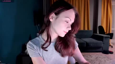 Snapshot of francheskavvv chatting on March 3, 12:55 pm Eva online show from March 3, 12:55 pm