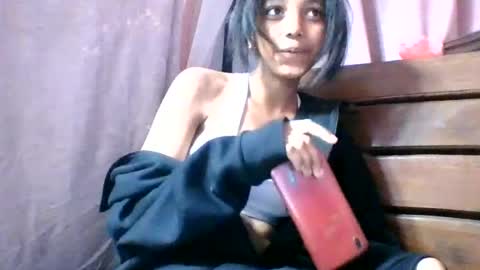 Snapshot of francia333068 chatting on June 21, 3:36 pm francia333068 online show from June 21, 3:36 pm