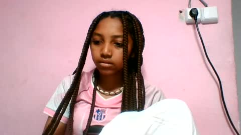 Snapshot of francia333068 chatting on July 30, 9:47 pm francia333068 online show from July 30, 9:47 pm