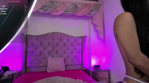 Snapshot of francis_20 chatting on February 13, 2:35 pm francis_20 online show from February 13, 2:35 pm