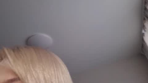Snapshot of franciscoblanca chatting on July 25, 12:25 pm Bloum online show from July 25, 12:25 pm