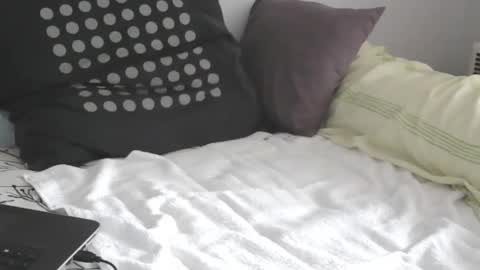 yogapants online show from March 10, 8:15 am