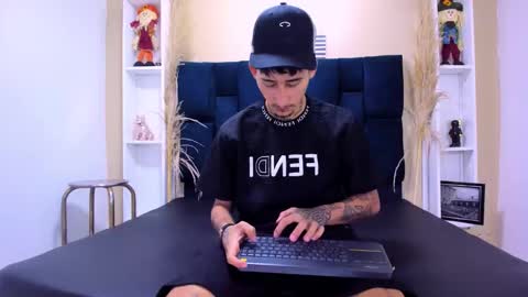 Snapshot of franco_roux chatting on February 28, 11:22 am Franco online show from February 28, 11:22 am