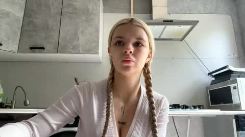 Britney online show from June 1, 6:59 am