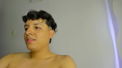 Castiglioni online show from March 5, 1:31 am