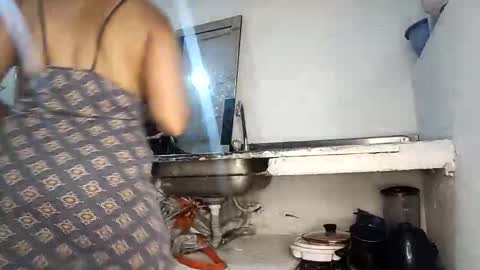 Snapshot of frankdanielsmolano chatting on April 10, 2:50 am frankdanielsmolano online show from April 10, 2:50 am